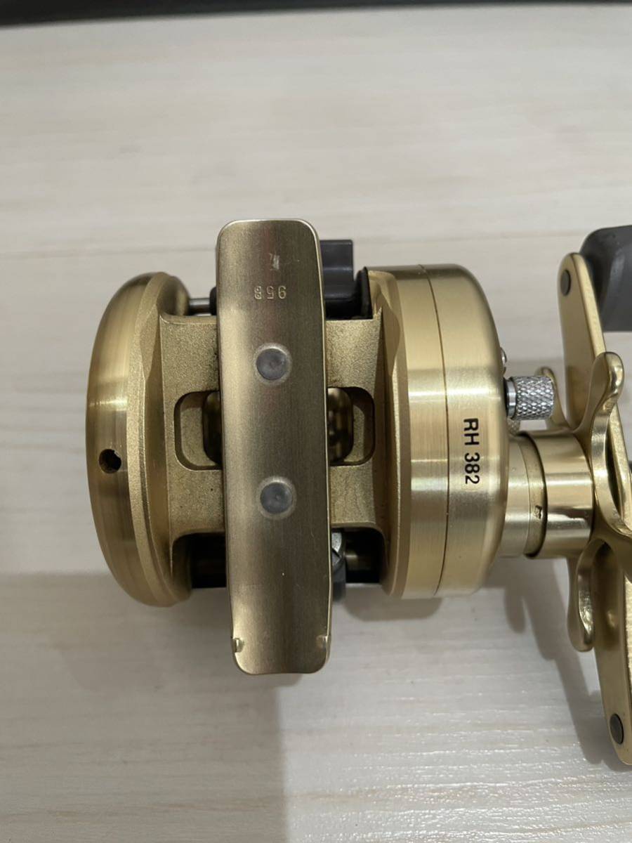 未使用品 シマノ カルカッタ 50XT SHIMANO CALCUTTA 渓流ベイト 小型