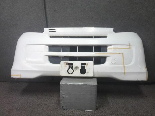 ハイゼット EBD-S321V フロントバンパーの画像1