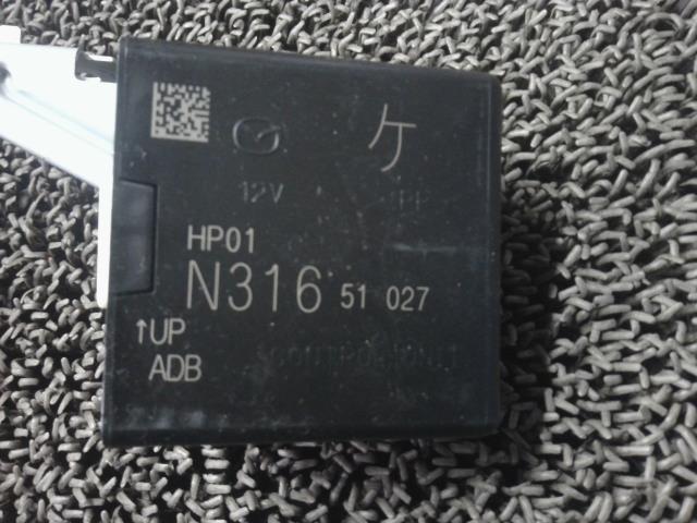 ロードスター 5BA-ND5RC ADBコントロールユニットの画像2