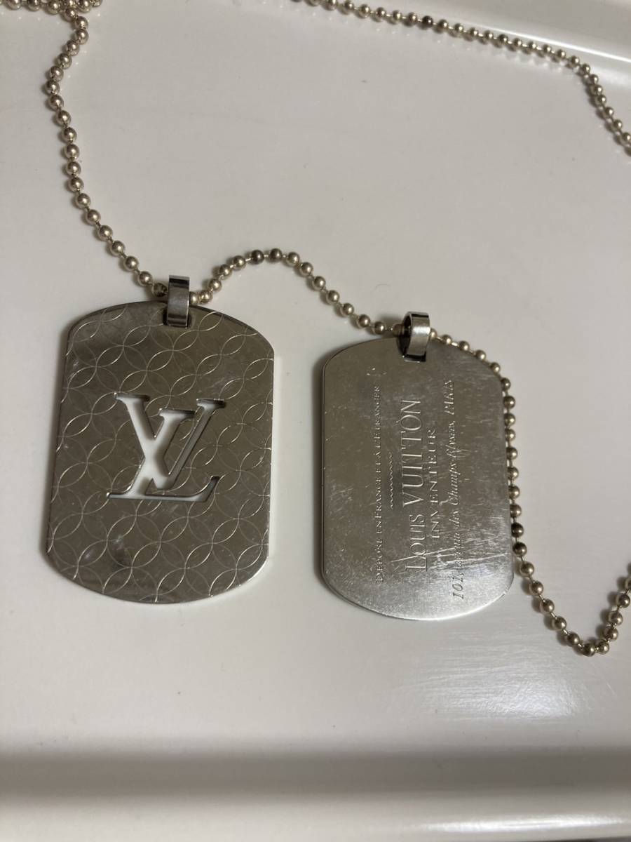  Louis * Vuitton колье A