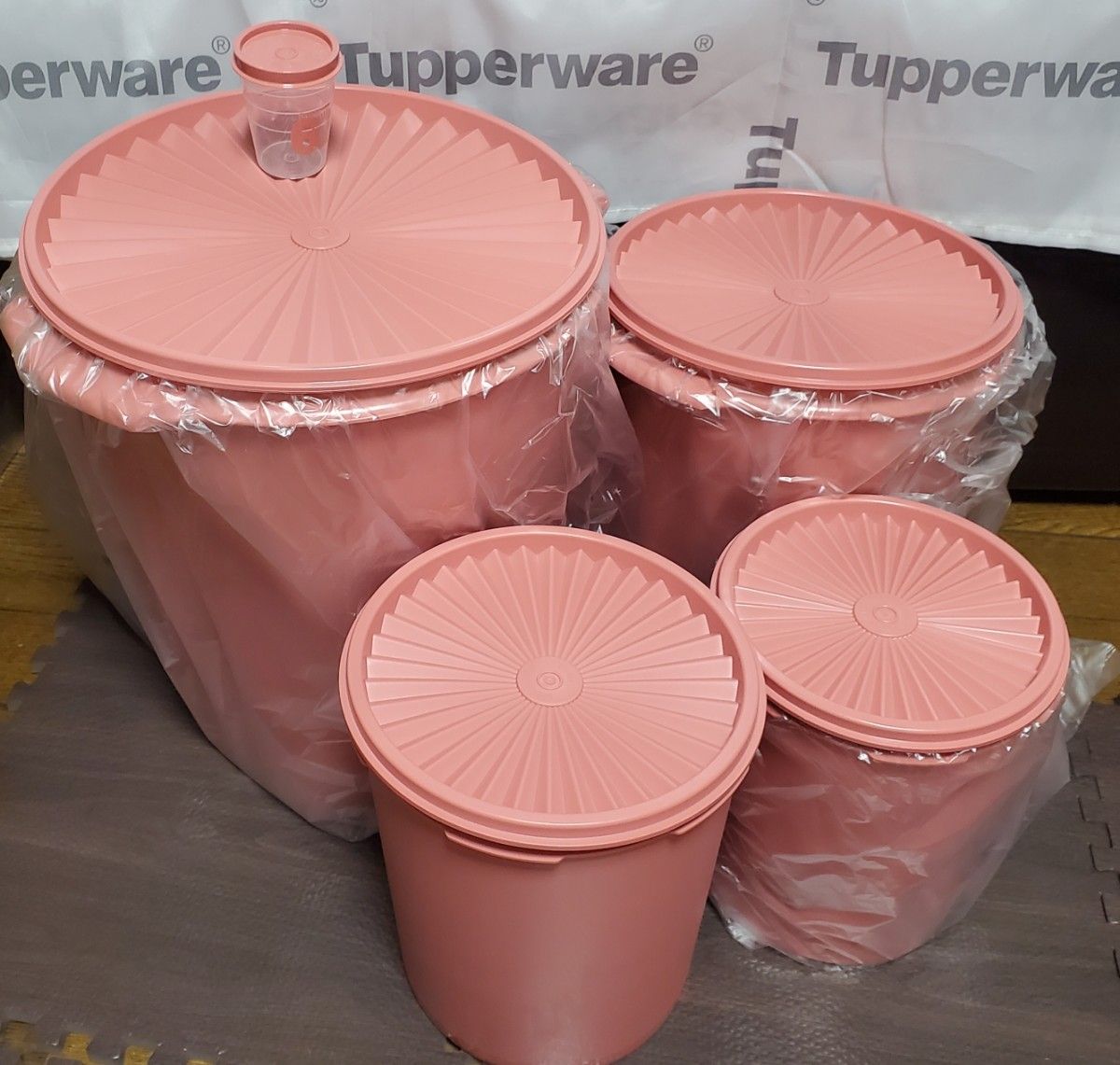 週末セール タッパーウェア 新品 デコレーターセット ソフト 週末セール タッパーウェア 新品 デコレーターセット ソフト