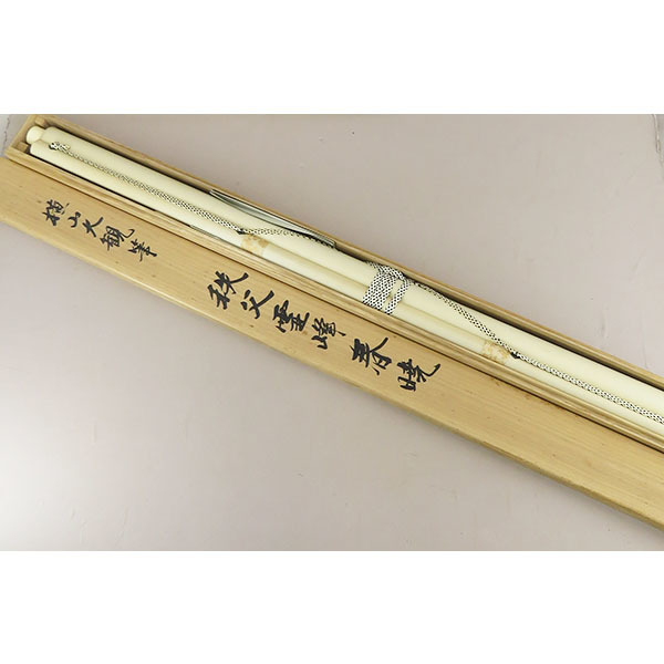 B-3285【複製】横山大観 巧芸絹本淡彩 秩父霊峰春暁 大幅 掛軸 B-3285【複製】横山大観 巧芸絹本淡彩 秩父霊峰春暁 大幅 掛軸