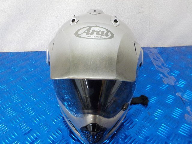 ヘルメット屋！D226●○（16）バイク用　ヘルメット　Arai　アライ　SNELL　59.60ｃｍ　ＰＳＣマーク付　スネル　中古　5-4/18（ま）★