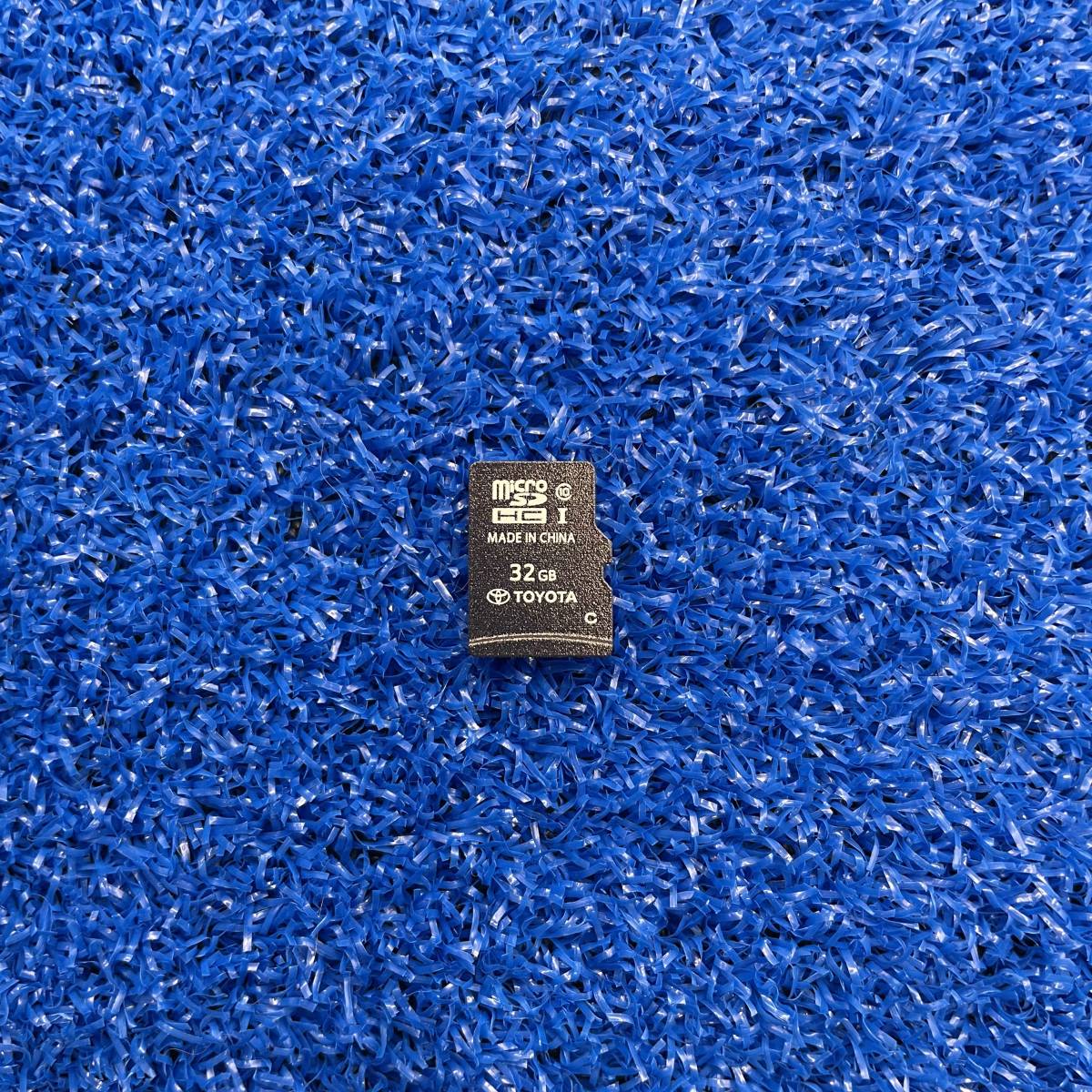 豪華豪華トヨタ NSZT-Y68T 地図データ SD カード 32GB 2019年製