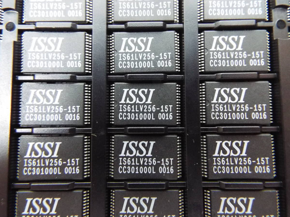 ISSI IS61LV256-15T 集積回路 IC SRAM メモリ 256K ビット 800個 未開封_画像3