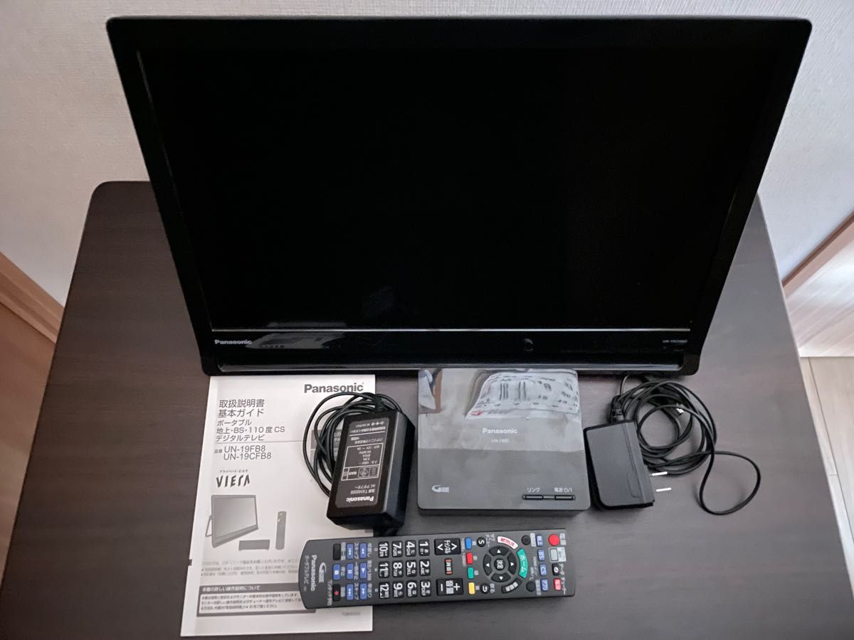 Panasonic プライベート・ビエラ UN-19CFB8 おまけ firetv stick付き