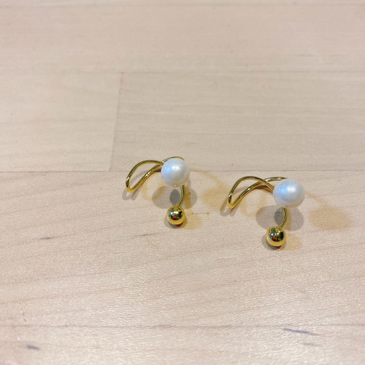 イヤーカフ レディース パール クロス 上品 エレガント きれいめ