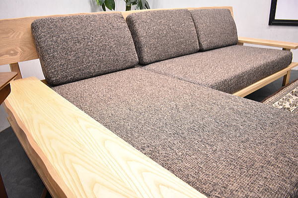 開梱設置付き 新品】和風モダン高級タモ材3人掛けカウチソファーNA 開梱設置付き 新品】和風モダン高級タモ材3人掛けカウチソファーNA