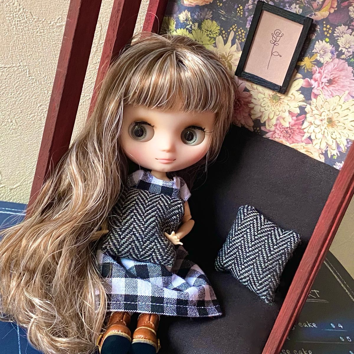 木製ソファーBox*:・ ハンドメイド　ミニチュアソファー　ドールソファー　ドールハウス　リカちゃん　ブライス　背面ボード　床　壁