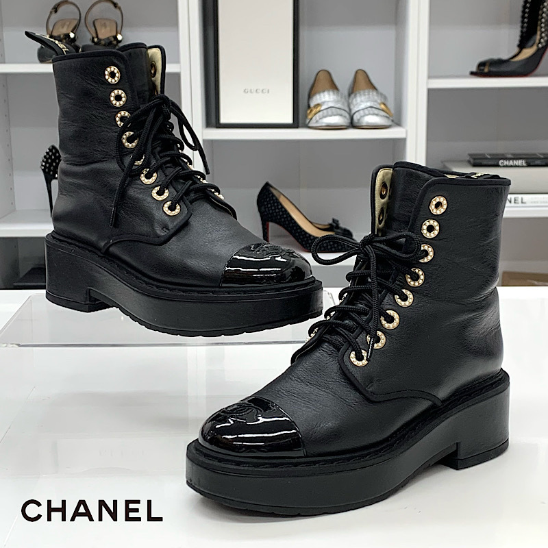 CHANELレースアップショートブーツ - ブーツ