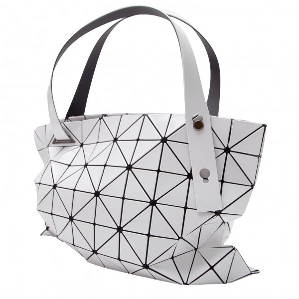 バオバオ イッセイミヤケ BAO BAO ISSEY MIYAKE カルトン CARTON トートバッグ 白 【レディース】