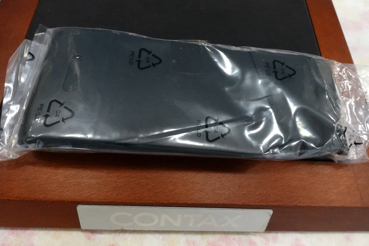 ◇新品!CONTAX G2 Black 裏フタnew genuine parts コンタックス G2