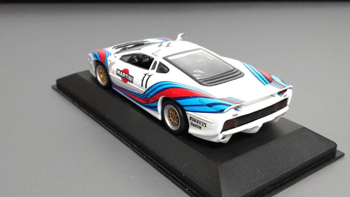 絶版希少 1/43 ジャガー XJ 220 レーシング GT Cup イタリア　マルティニ 　 ミニカー_画像3