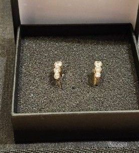 18金/k18/イエローゴールド/キュービック3石/フープピアス www