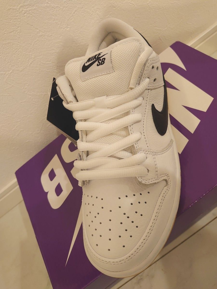 Nike SB Dunk Low Pro White Gum ナイキエスビー ダンク Nike SB Dunk Low Pro White Gum ナイキエスビー ダンク