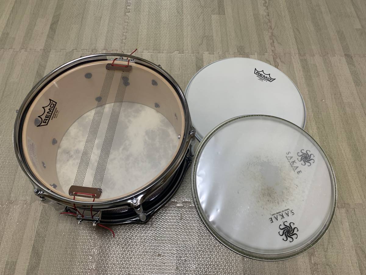 送料無料 美品 SAKAE Maple Snare SD1260MA 12×6 Limited Color サカエ