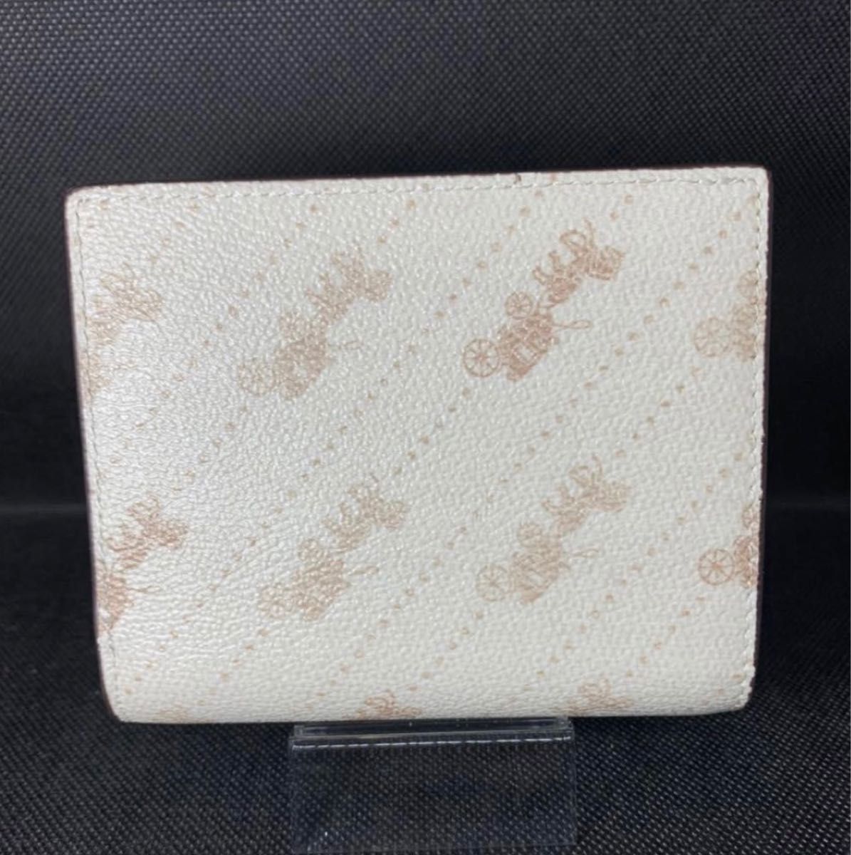 新品　COACH　コーチ二つ折り財布　ホースアンドキャリッジ　クリーム