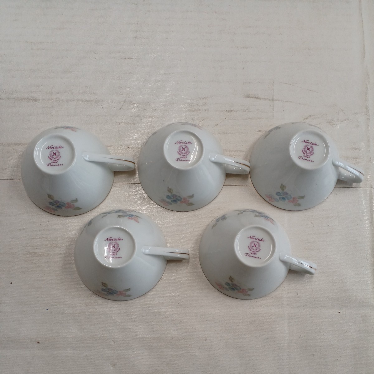 C109 Noritake カップ&ソーサー　5客セット　紅茶カップ ノリタケ コーヒーカップ 中古 食器 長期保管　日本陶器　花柄　_画像7
