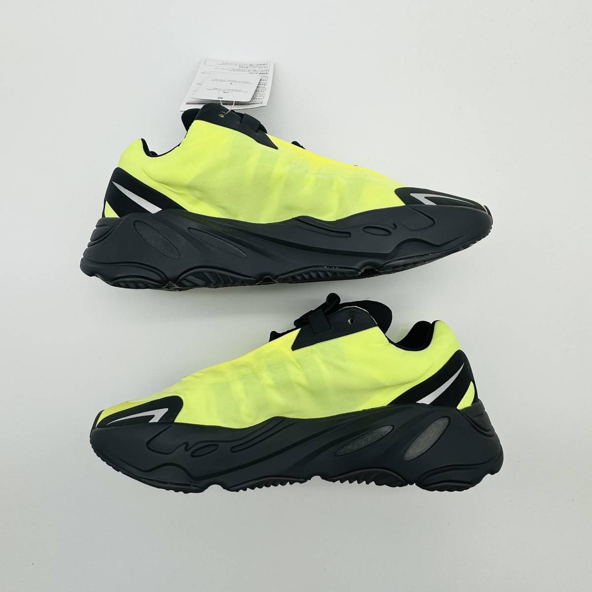 値下げ新品アディダスYeezy boost 700 MNVN FY3727-