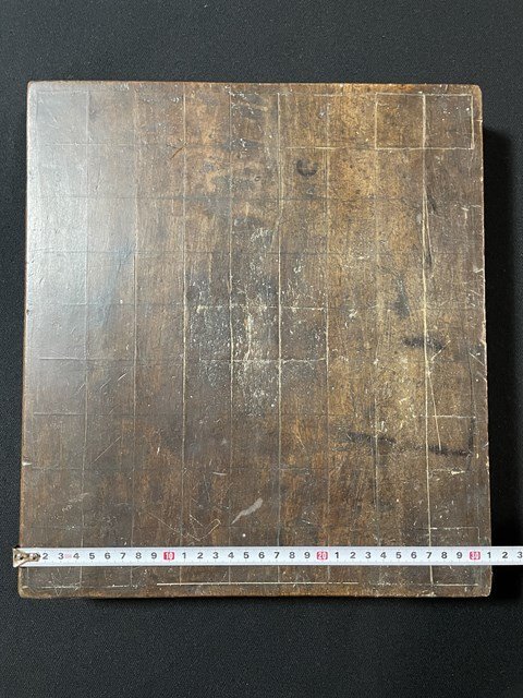 ｊ◇8　古い将棋盤　横約31cm×縦34.5cm×厚さ約5cm　木製　年代物　時代物/N-E04_画像2