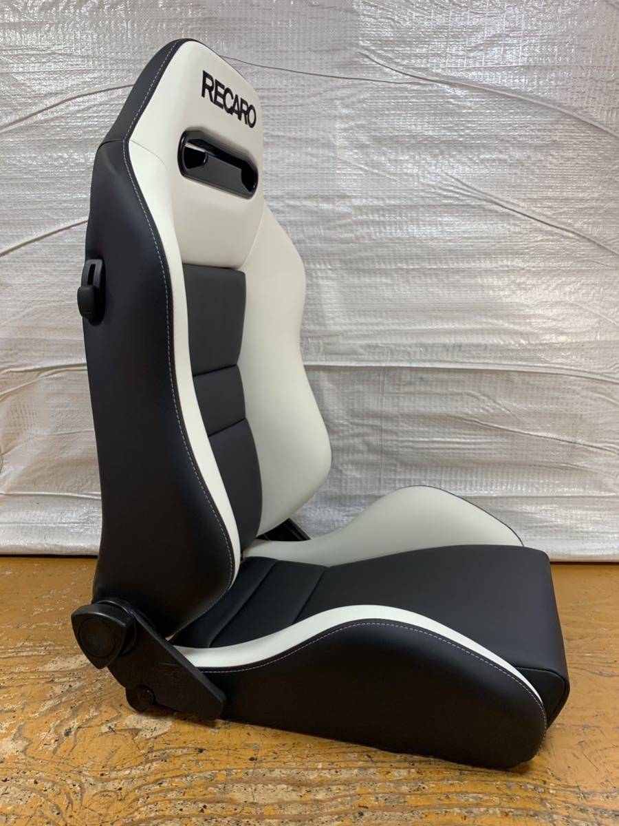 30.31.レカロ RECARO 2脚セットSR-3 黒×白フェイクレザー張り替え