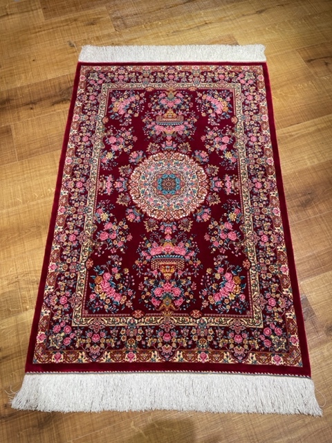 ペルシャ絨毯・最高級ハンド&マシン織り・ 世界最高密度150万ノット ・豪奢なクムデザイン 120cm×80cm ch1_画像1