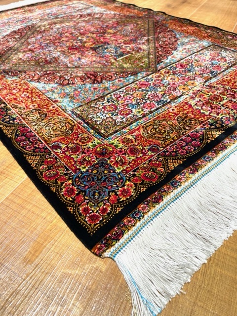 ペルシャ絨毯・最高級ハンド&マシン織り・ 世界最高密度150万ノット ・豪奢なクムデザイン 80cm×120cm ch12_画像6