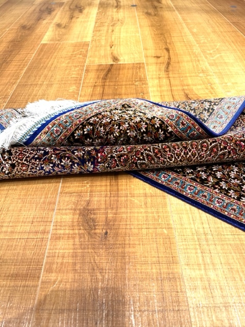 ペルシャ絨毯・最高級ハンド&マシン織り・ 世界最高密度150万ノット ・豪奢なクムデザイン 60cm×90cm ge18_画像8