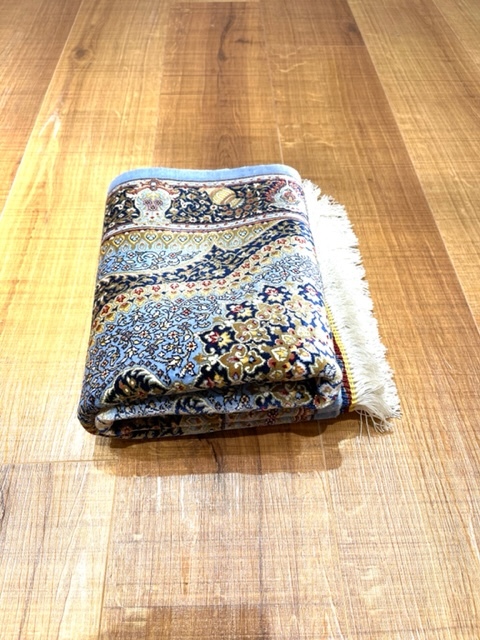 ペルシャ絨毯・最高級ハンド&マシン織り・ 世界最高密度150万ノット ・豪奢なクムデザイン 60cm×90cm ge23_画像10