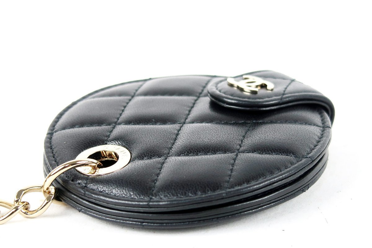 超美品】CHANEL シャネル ココマーク 29番台 マトラッセ 丸型チャーム