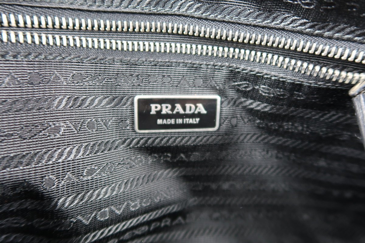 【美品】PRADA プラダ サフィアーノレザー ミニボストン ハンドバッグ ブラック ブランド鞄【OB52】の画像10