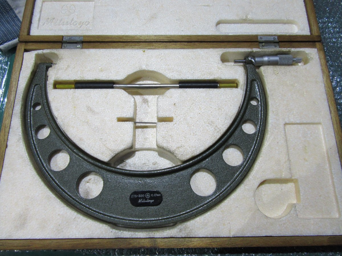 TX220583　ミツトヨ/Mitutoyo 外側マイクロメーター　275-300mm　(0.01mm)