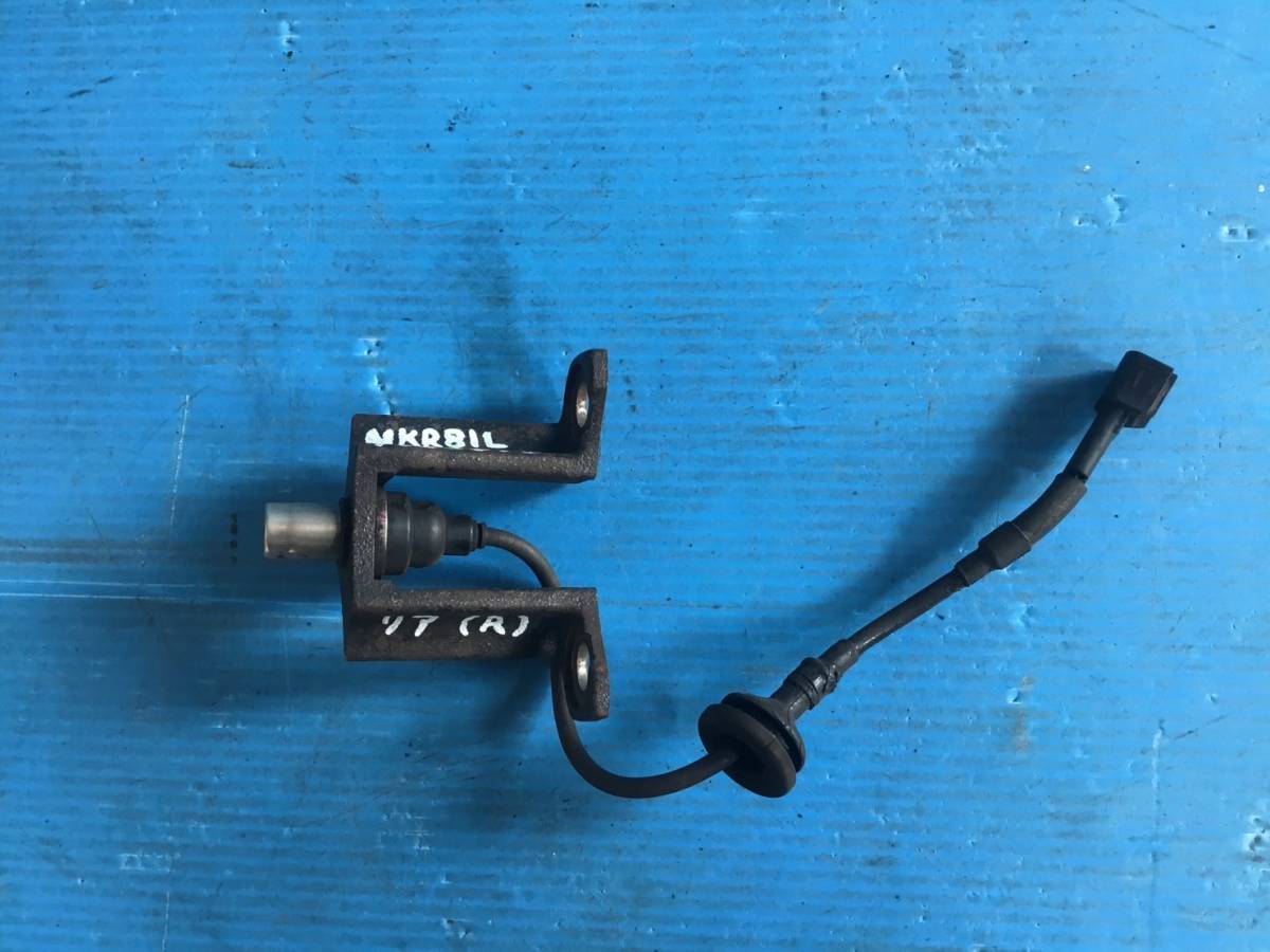 ②NKR81L H.14 year Isuzu Elf rear accelerator ABS sensor (R) C2 23419 same day shipping possible left right combined use 8971843143