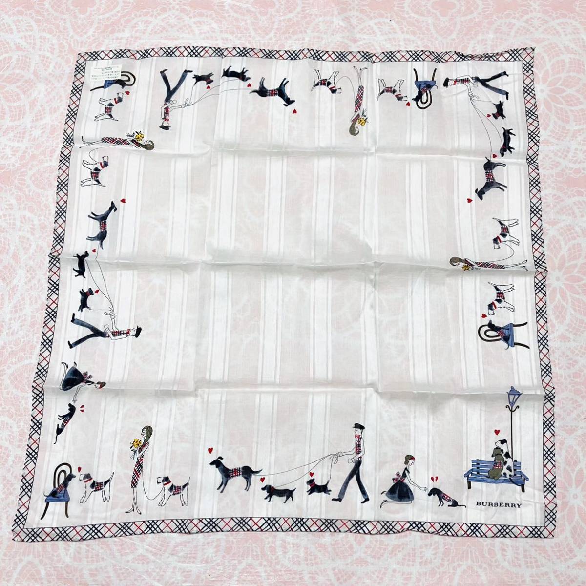 希少】新品/BURBERRY/女の子/大判ハンカチ/正規品/綿100%/未使用 希少】新品/BURBERRY/女の子/大判ハンカチ/正規品/綿100%/未使用