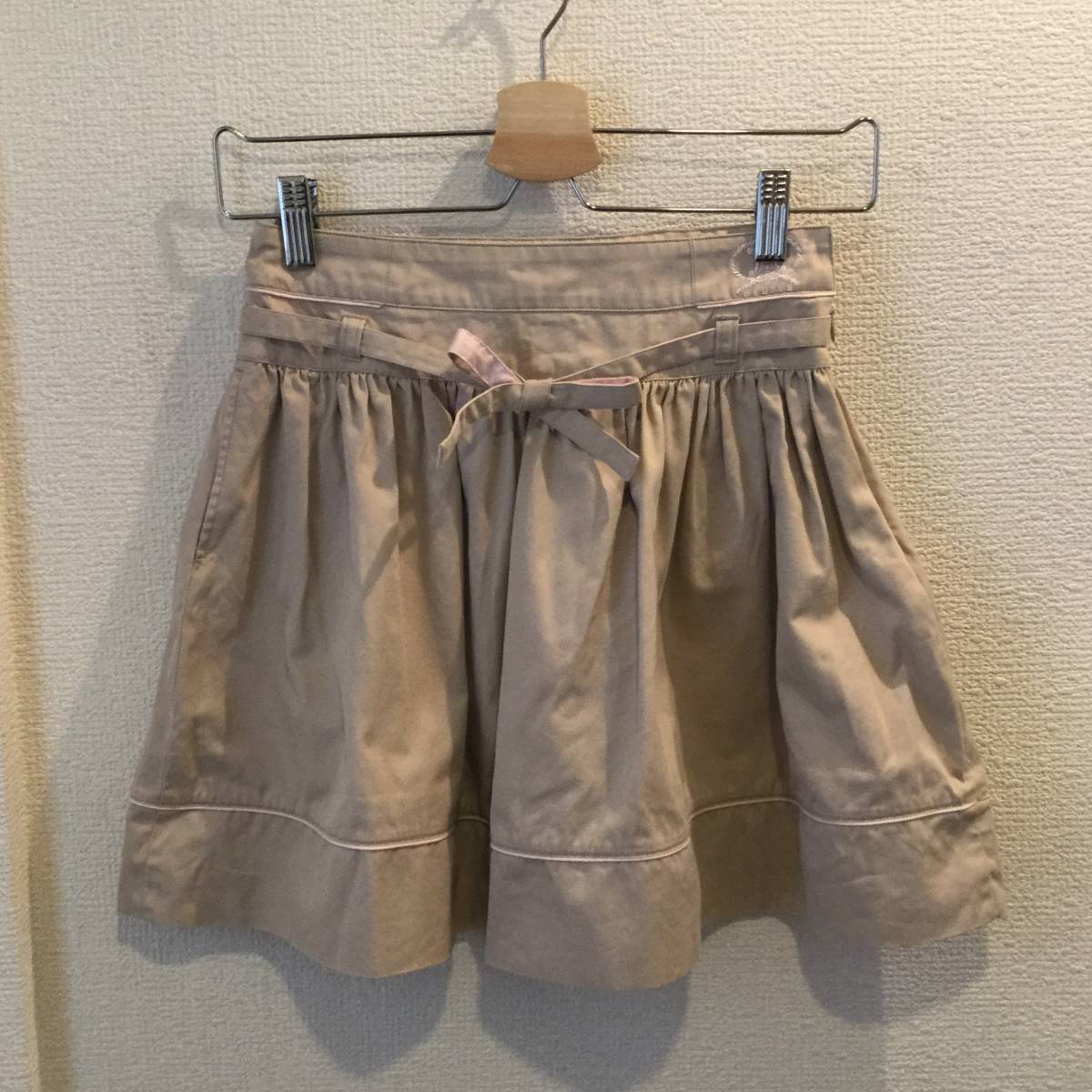 経典ブランド セリーヌ 紐ベルト付きロゴ刺繍入りデザインイージー