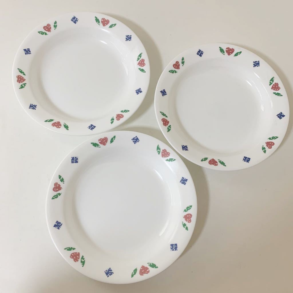 CORELLEko rail CORNINGko- person g plate . plate deep plate 3 pieces set together glass milk glass tableware America made USA Pyrex 