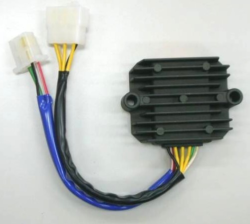 ☆CBX400F(NC07) CB750F(RC04)純正新品レギュレーター☆ パーツ