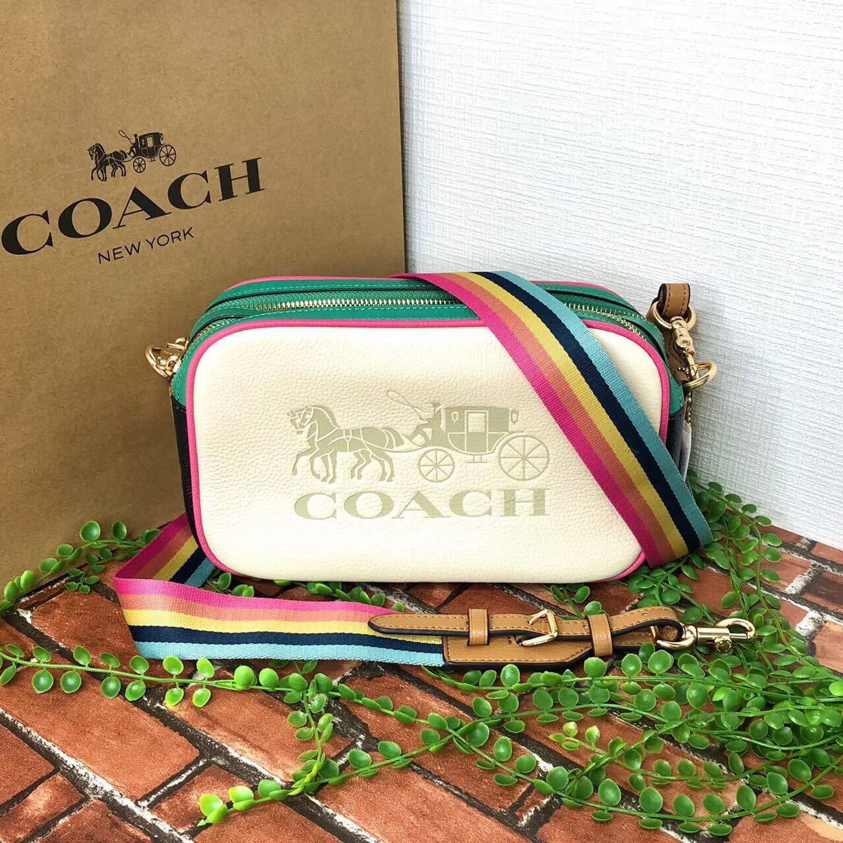 ≪新品≫COACH コーチ ショルダーバッグ 馬車ロゴ(大) ホワイト×グリーン_画像1