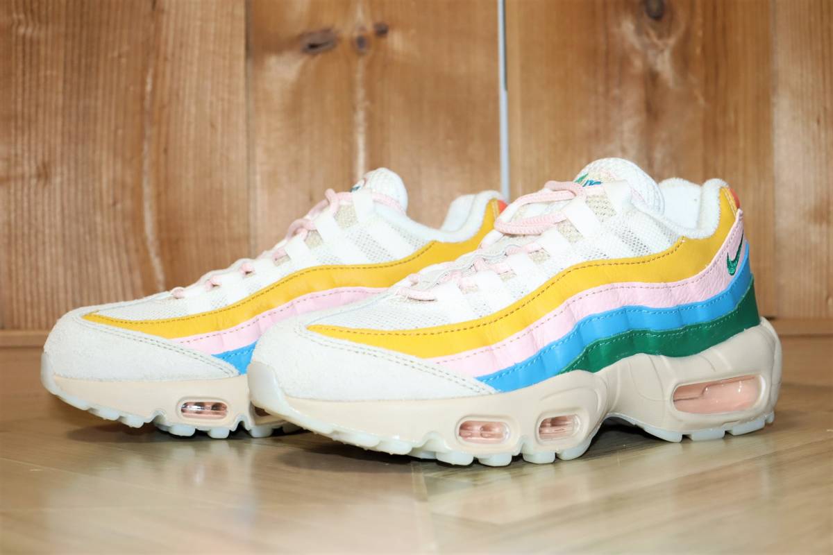 即決【未使用】 NIKE ★ W AIR MAX 95 RISE AND UNITY (US10.5/27.5cm) ★ ナイキ エアマックス95 DQ9323-200 黒タグ付き スエード_画像6