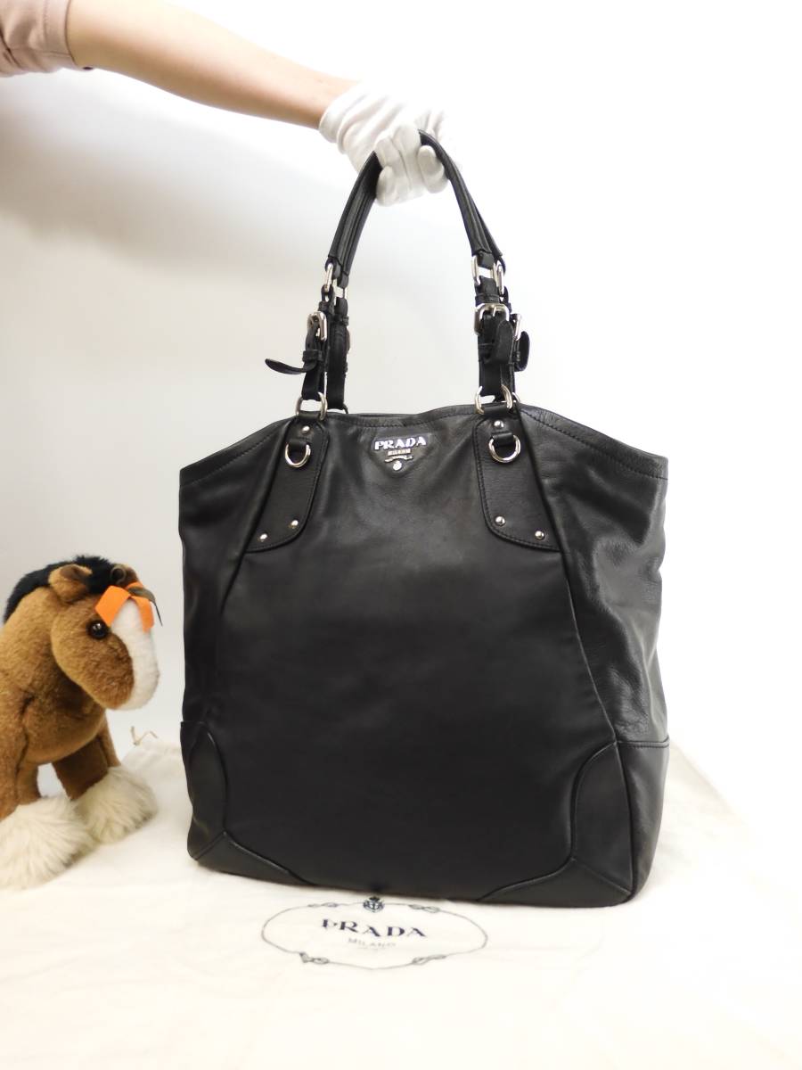 プラダ トートバッグ レザー 黒 メンズハンドバッグ 美品@117