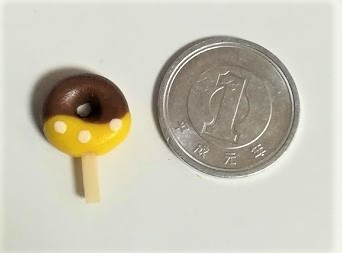  miniature * doughnuts stick * lemon cream * silver nia. Licca-chan house also exactly * doll house .* small size *