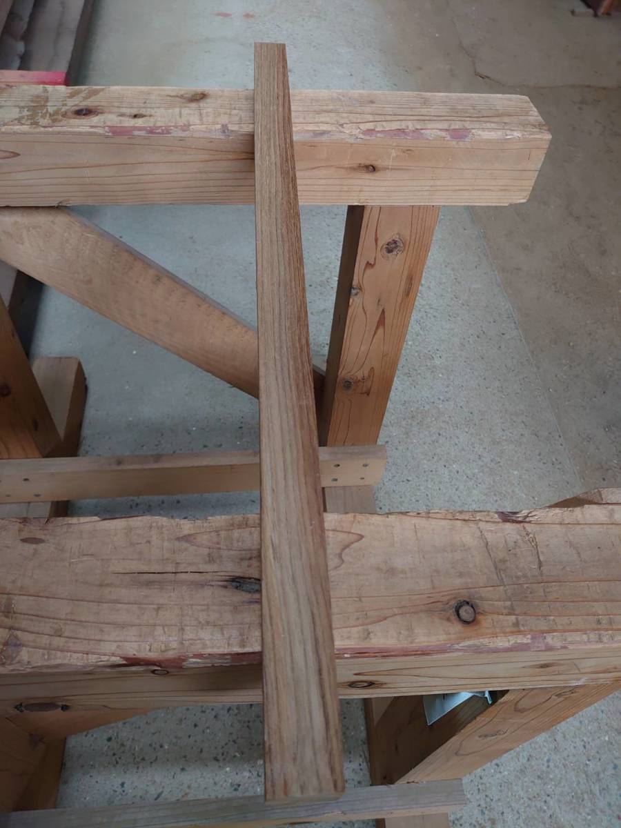 チーク　No.406-M　無垢　乾燥材　角材（長さ620㎜ｘ幅30㎜ｘ厚み30㎜）1本　木材　DIY　小物作りに_画像6