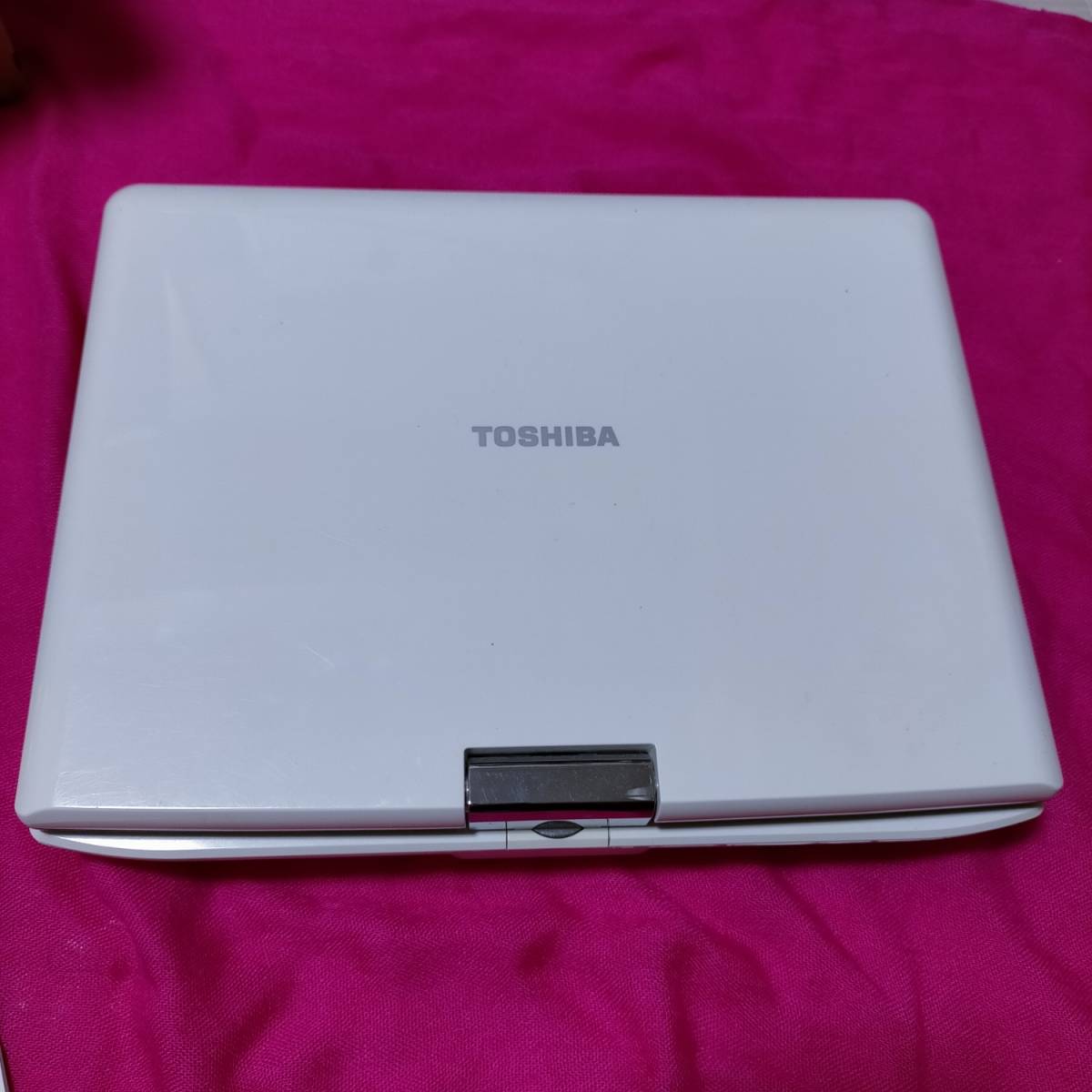 TOSHIBA портативный DVD плеер SD-P97DT REGZA