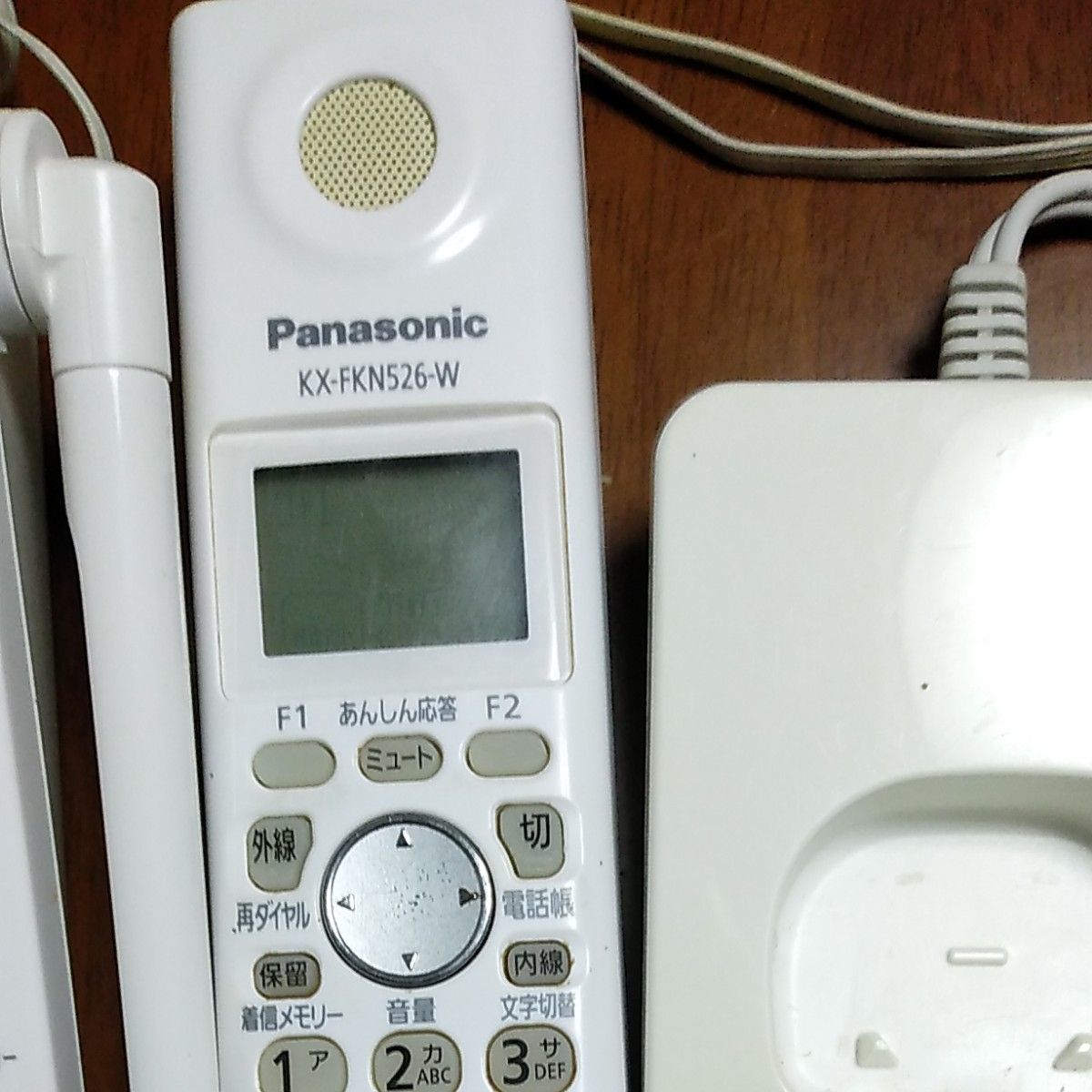 Panasonic コードレス電話機VE-GP24-W 取扱説明書付き 子機の Panasonic コードレス電話機VE-GP24-W 取扱説明書付き 子機の