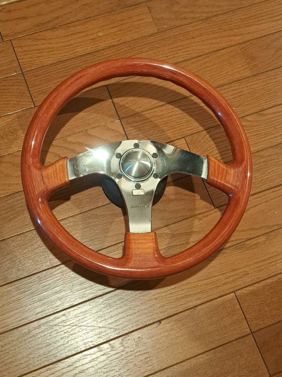 [ウッドステアリング・ハンドル]　Italvolanti　IMOLA　イタルボランテ　イモラ　■MADE IN ITALY　■直径　36.0㎝ 　[管理番号230413]_画像1