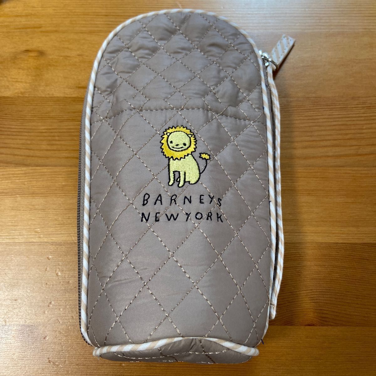 BARNEYS NEWYORK バーニーズニューヨーク ライオンキルティングクーラーバッグ 哺乳瓶ケース ペットボトルホルダー