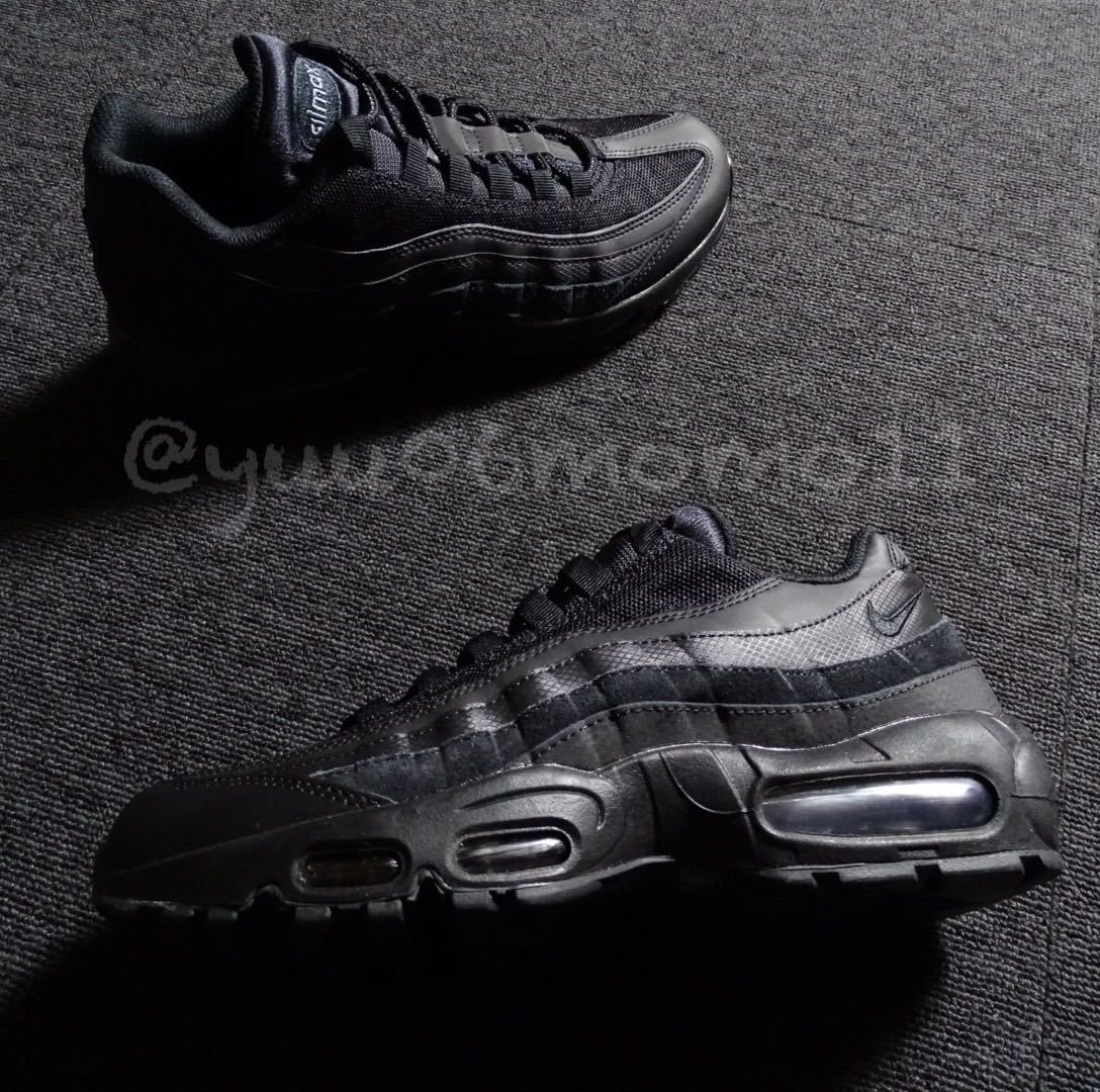 新品 正規品 サイズ26.5cm NIKE AIR MAX 95 ESSENTIAL ナイキ エア