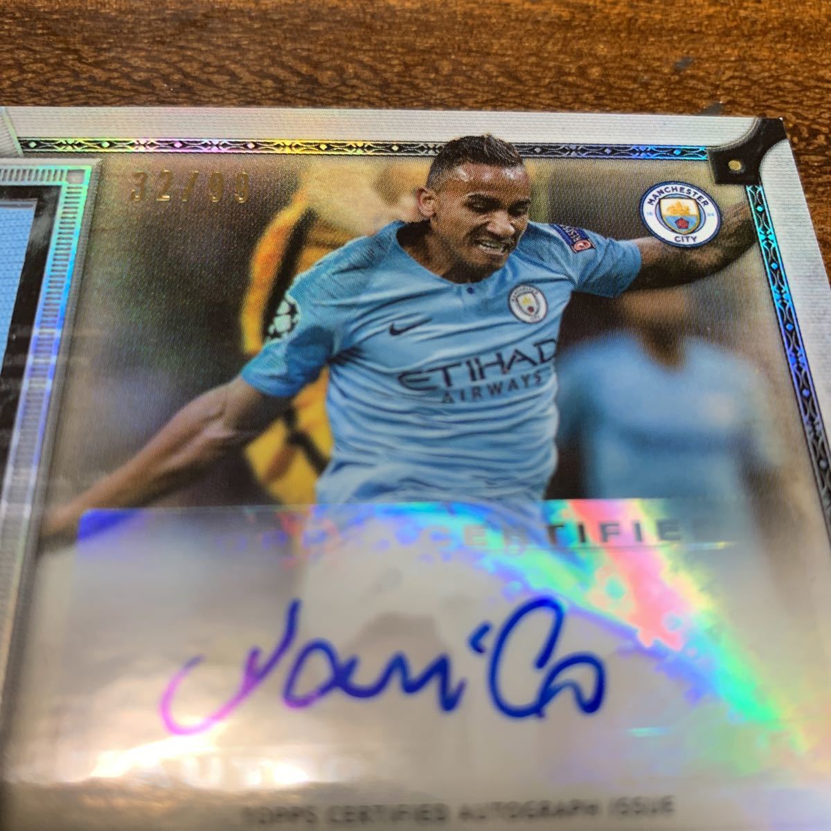 【Danilo /ダニーロ】2018-19 Topps UEFA Champions League CHROME ジャージオート　マンチェスターシティ　レアル　ユベントス_画像3