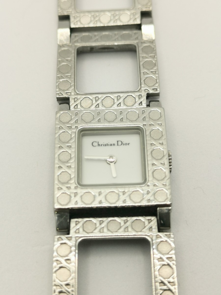 DIOR　レーディス腕時計　　クリスチャンディオール ラ・パリジェンヌ D60-109 1005 SS QZ 白文字盤　730030_画像3