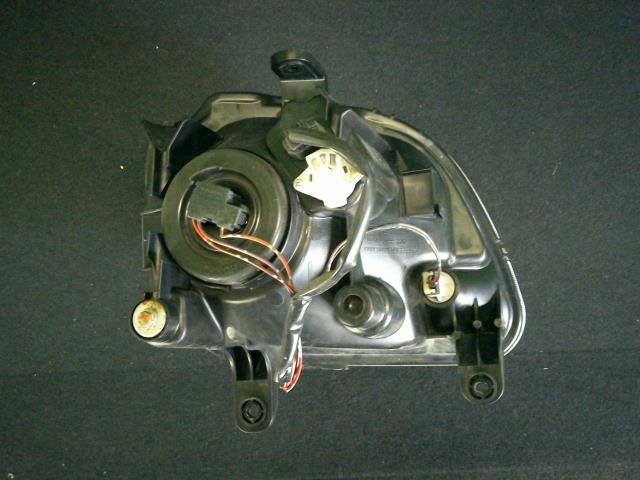 プレオ TA-RA2 左ヘッドランプASSY F 4WD EN07E CVT 59M E80 イチコ 1693 84001KE120_画像2